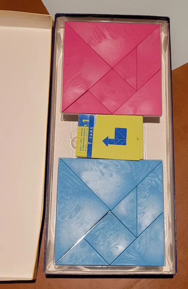 Tangram Doble marca Cayro.