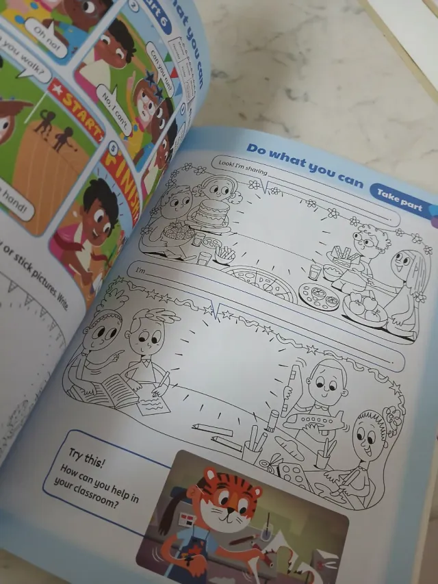 Regalo gratis activity book 3