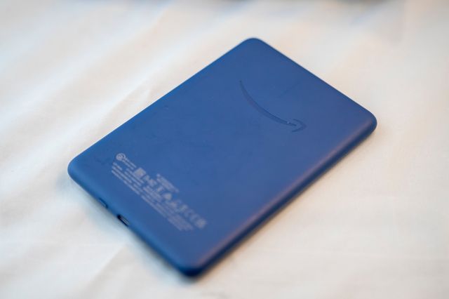 Amazon Kindle 11ª Gen Azul