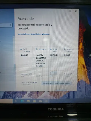 Portátil Toshiba Satellite Core 2Duo. Modelo L505.