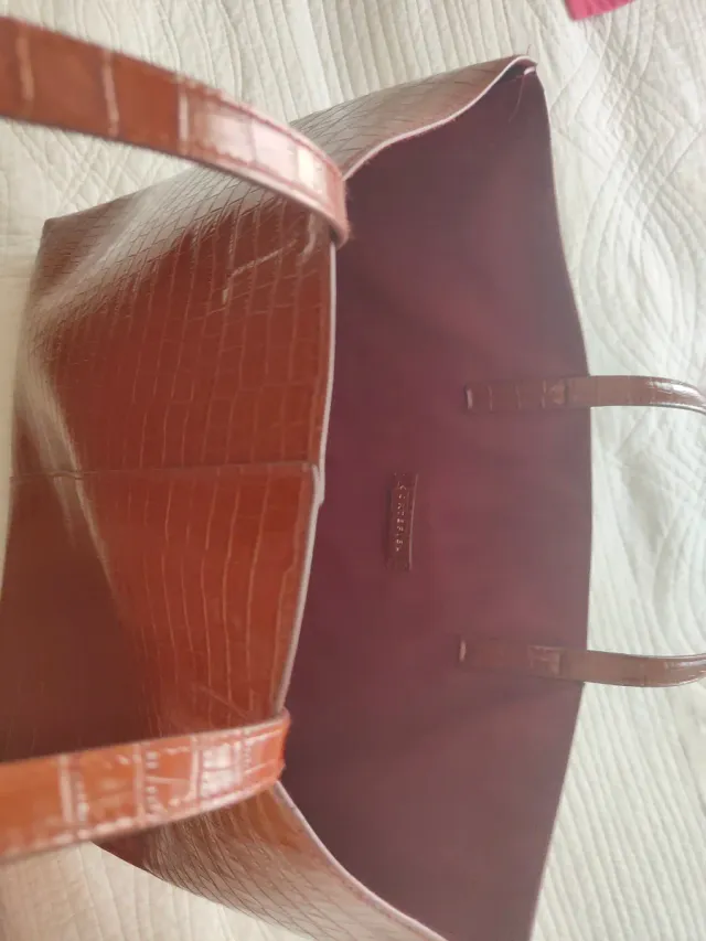 Bolso de mujer burdeos efecto piel