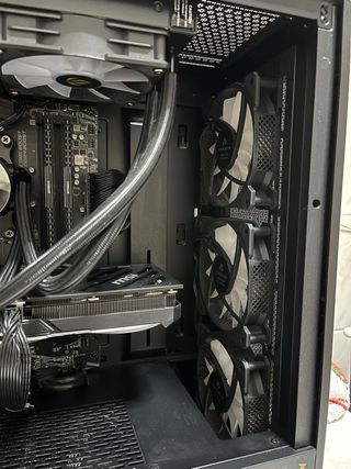 PcCom Imperial Ryzen 7 con Windows 11