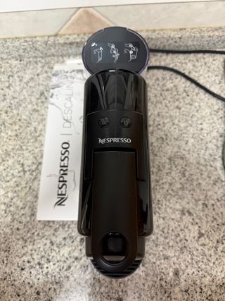 Cafetera Nespresso DeLonghi Negra