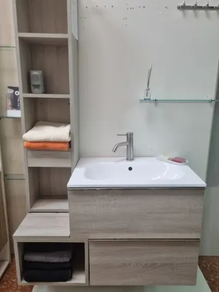 Mueble de baño con lavabo y almacenaje