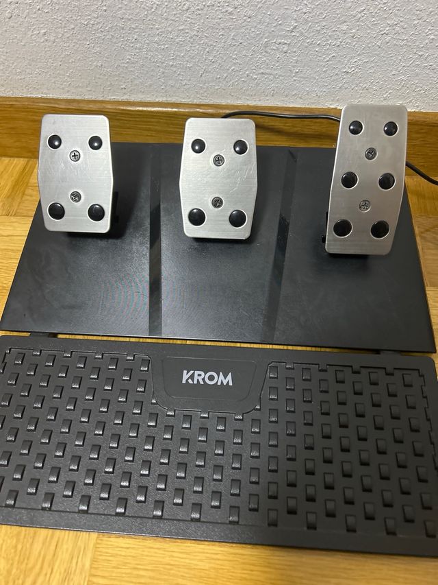 Kit Volante Krom K-Wheel Pro + Pedales + Palanca