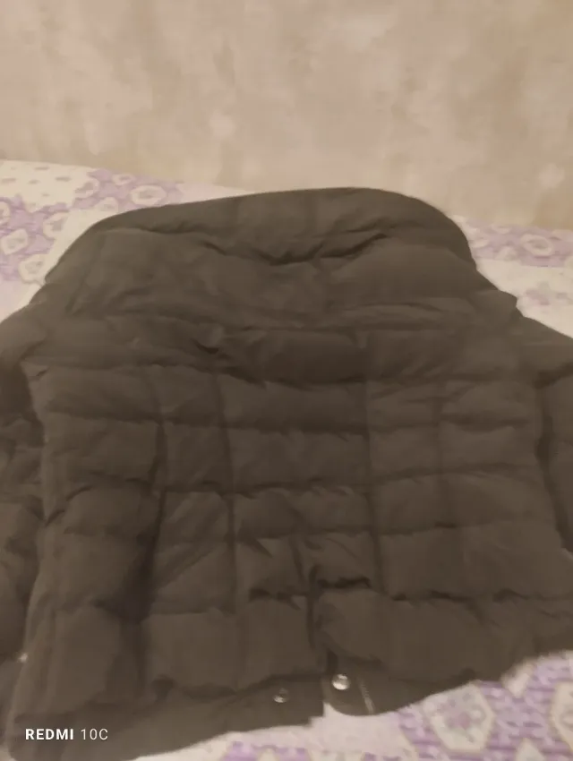 Parka Zara Negra Talla XL con cuello