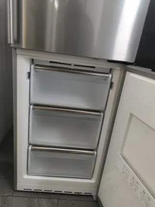 Nevera Siemens 200x60cm A+ no Frost con Garantia