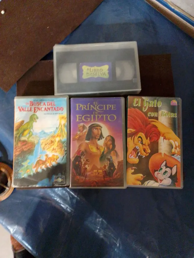 Lote 4 Películas VHS Animadas (Español)