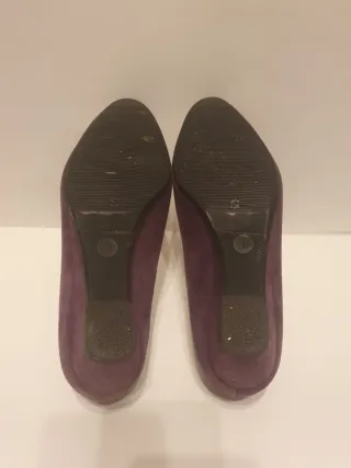 Zapatos de ante morados tipo cuña