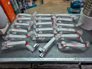 Tiradores de aluminio para ventanas