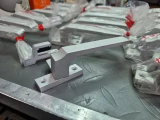 Tiradores de aluminio para ventanas