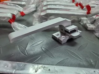 Tiradores de aluminio para ventanas