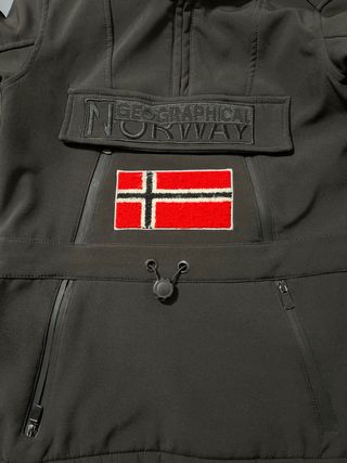 Abrigo Geographical Norway Negro