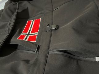 Abrigo Geographical Norway Negro