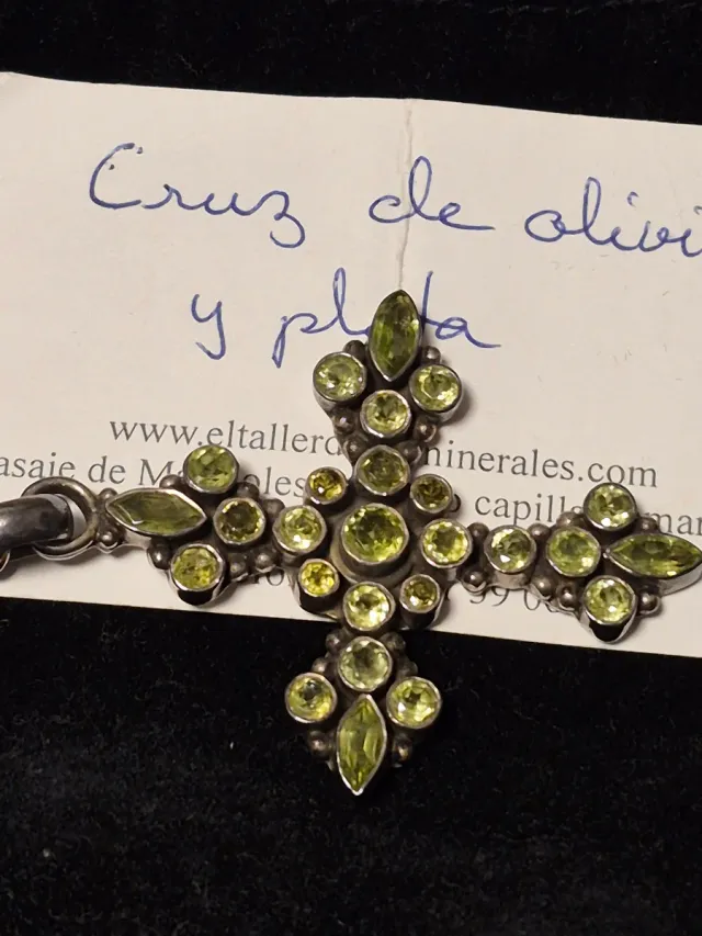 Bellissima croce vintage con peridoto argento 925