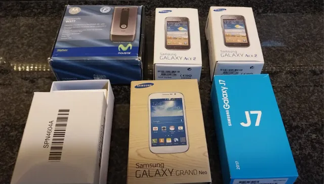 Lote 6 teléfonos Samsung/Motorola