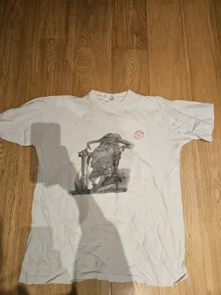 Camiseta gráfica vintage