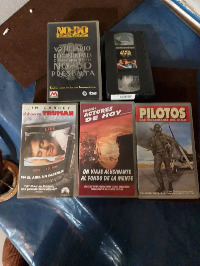 Lote 4 Películas VHS: Star Wars, Truman Show, Pilo