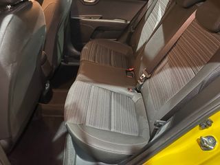 IMPECABLE!!! KIA STONIC HIBRIDO