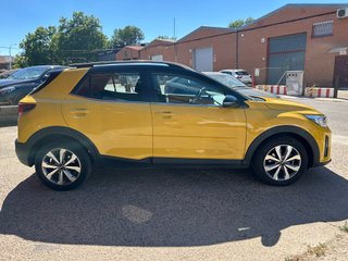 IMPECABLE!!! KIA STONIC HIBRIDO