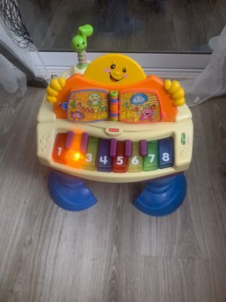 Piano Musical Fisher Price para Bebés con pilas