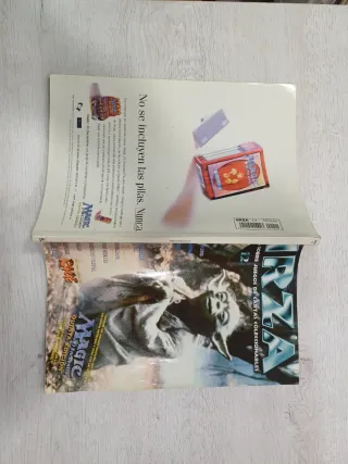 REVISTA URZA N° 12 CARTAS Y COLECCIONABLES MAGIC