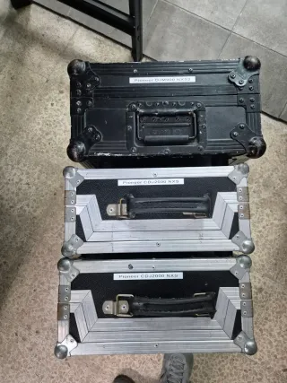Pioneer DJM900NXS2 + 2x CDJ2000NXs+Flightcases