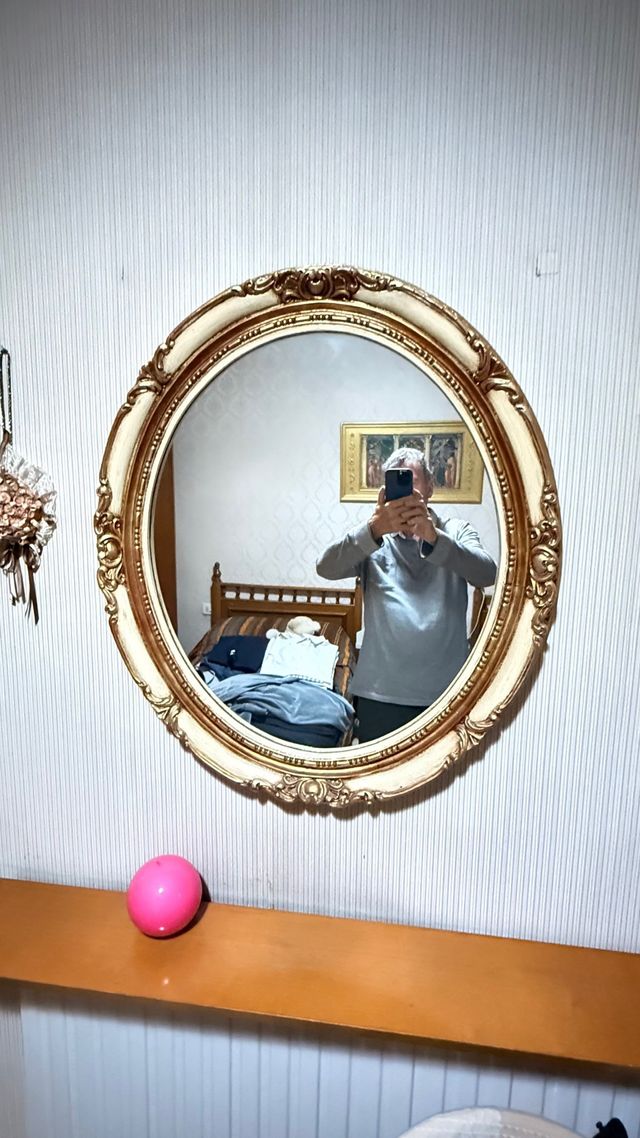 Espejo Ovalado Clásico Dorado y Blanco