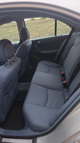 Mercedes-Benz Clase C 2004