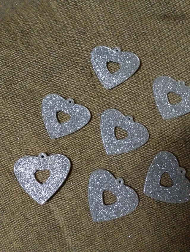 8 Adornos Coração Brilhantes