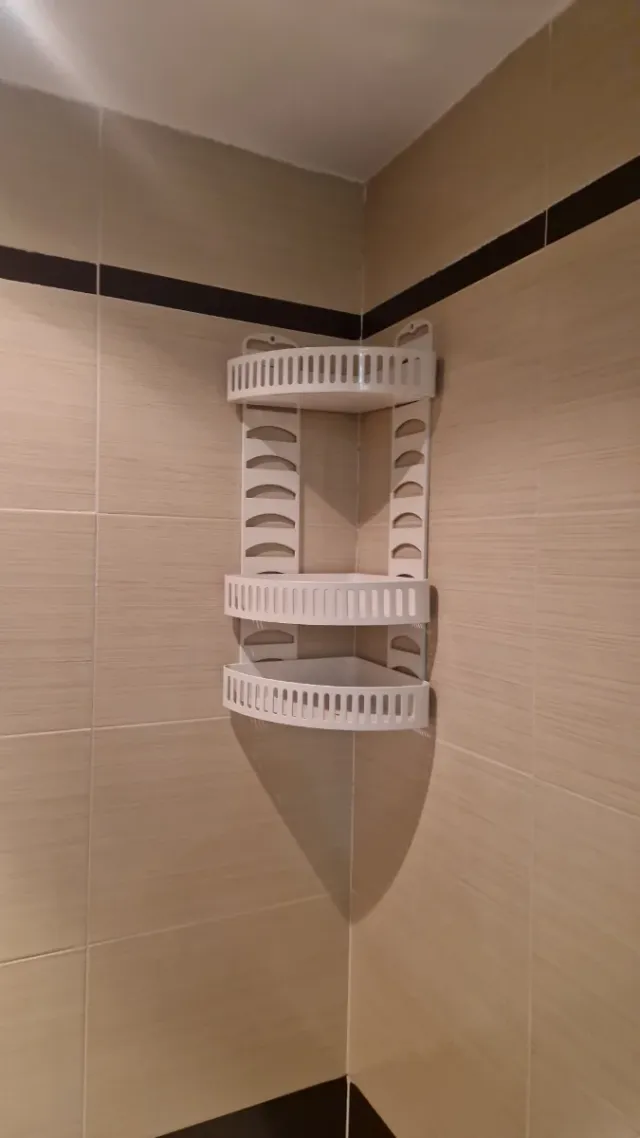 Estantería de esquina para baño