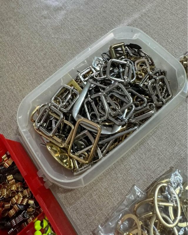 Kit Attrezzatura Sartoriale e Accessori