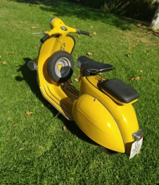 Vespa 125