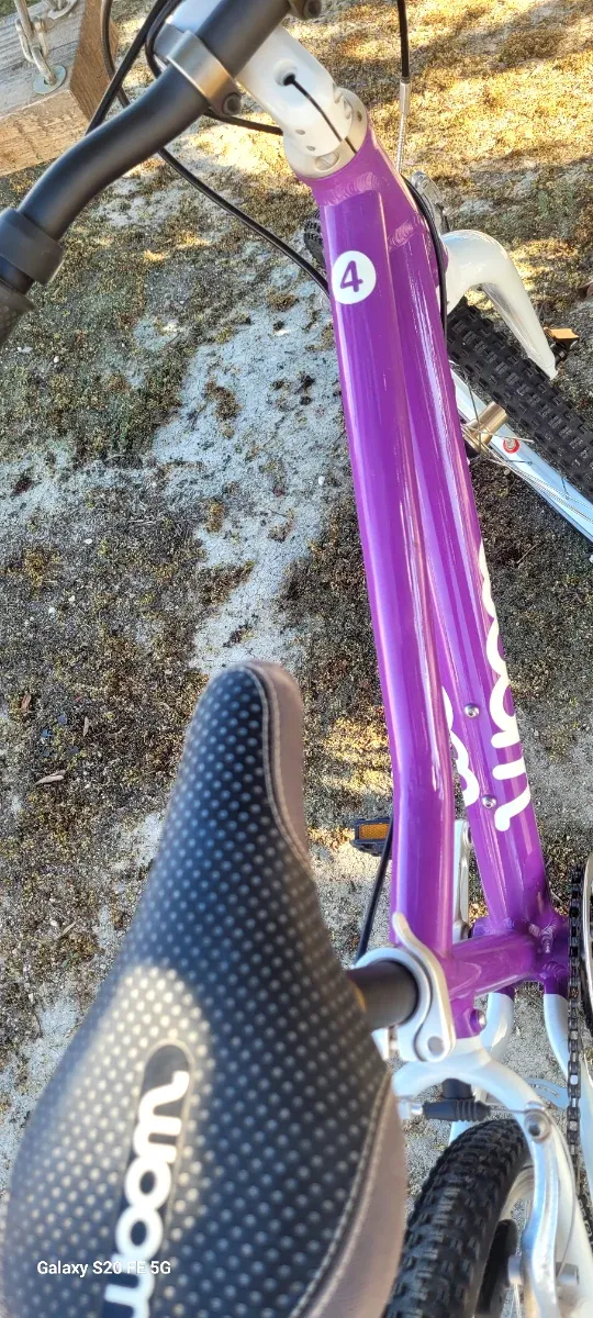 Bicicleta Woom 4 Morada