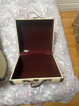 Neceser Maletín Hecho a Mano Único en piel