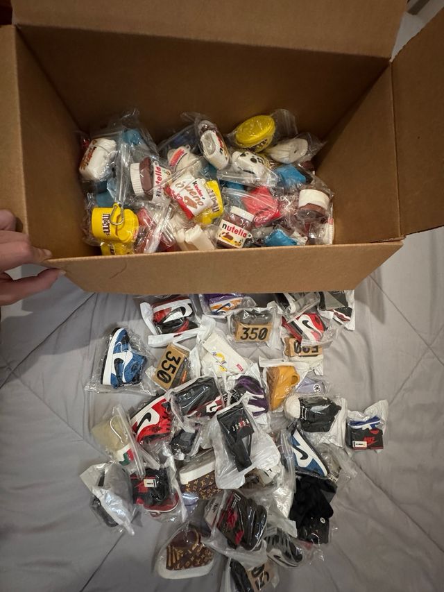 LOTE 95 FUNDAS AIRPODS | PRO