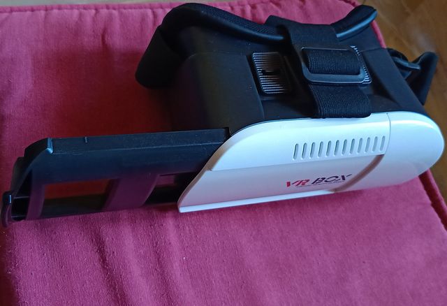 Visore VR BOX per smartphone