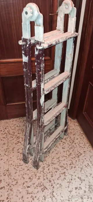 Escalera obra hierro plegable extensible