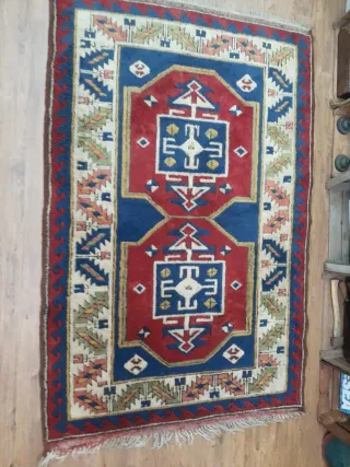 Alfombra 100% Lana Azul y Roja