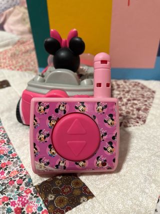 Coche teledirigido Minnie Mouse