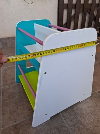 Librero infantil con ruedas