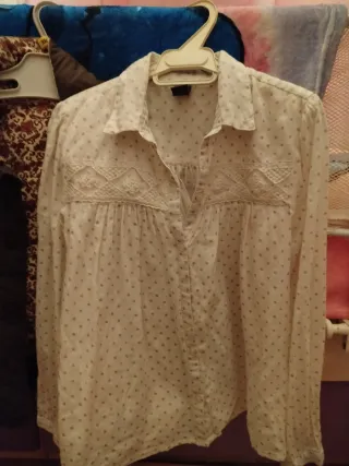 Blusa de niña con estampado floral talla 7/8