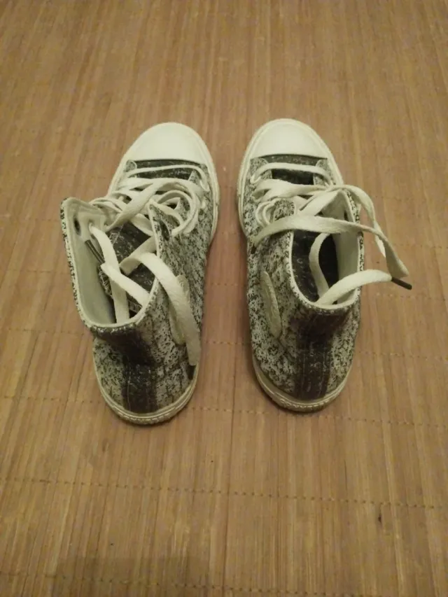 Converse Talla 37 Gris/Blanco Casi Nuevas