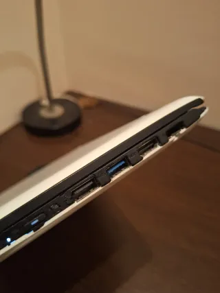 Lenovo portátil negro