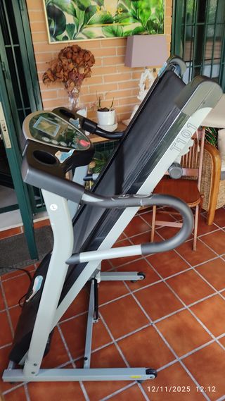 Cinta de correr TREO T101