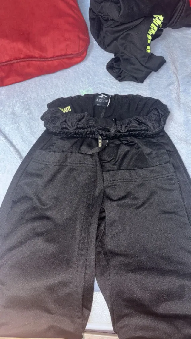 Chándal hombre negro y gris