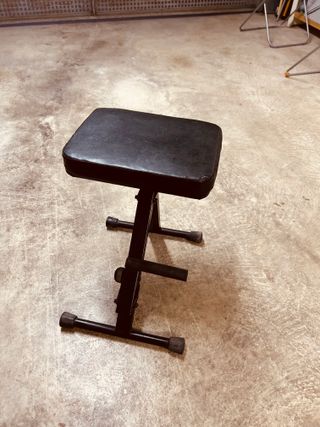 Banqueta ajustable para contrabajo