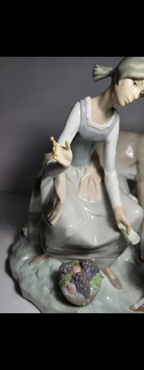 Figura Lladró “Grupo de Doncella y Gacela”año 1971