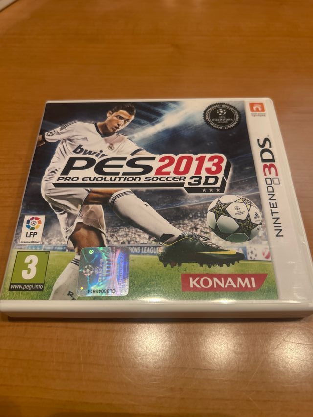 PES 2013 3DS Konami