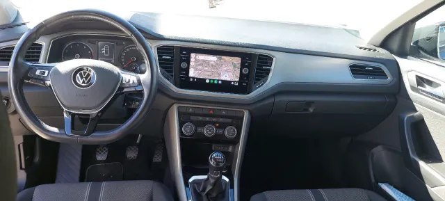 Volkswagen T-Roc 2021